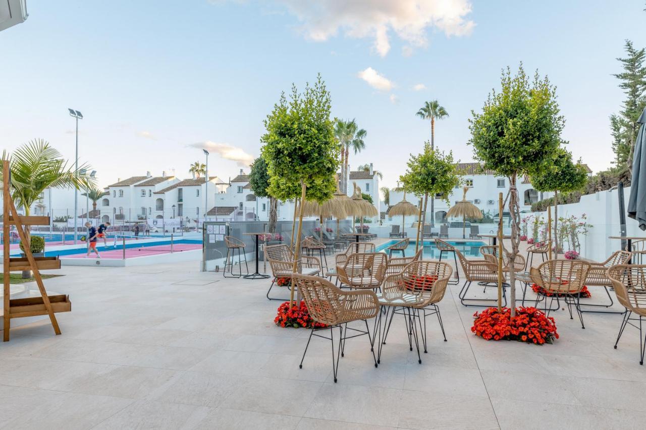 埃斯特波纳 Residencia Deportiva Rozarossa酒店 外观 照片